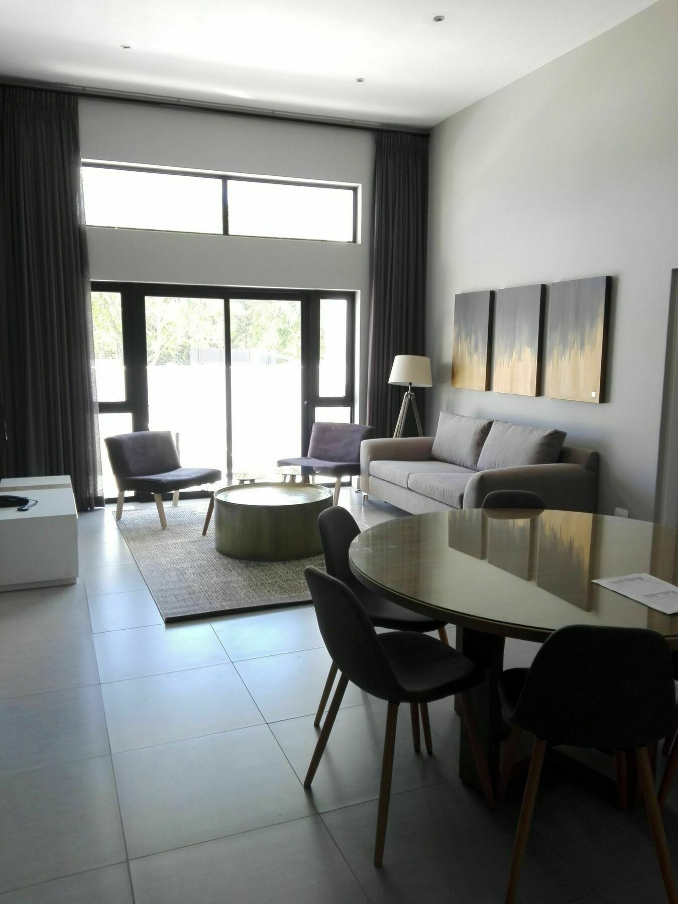 יוהנסבורג Mint Hotel Sandhurst מראה חיצוני תמונה